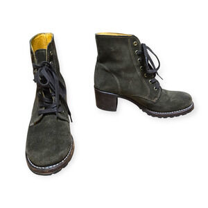 Frye Sabrina 6G Lace Up Olive Green Fatigue Suede Ankle Booties Size 8